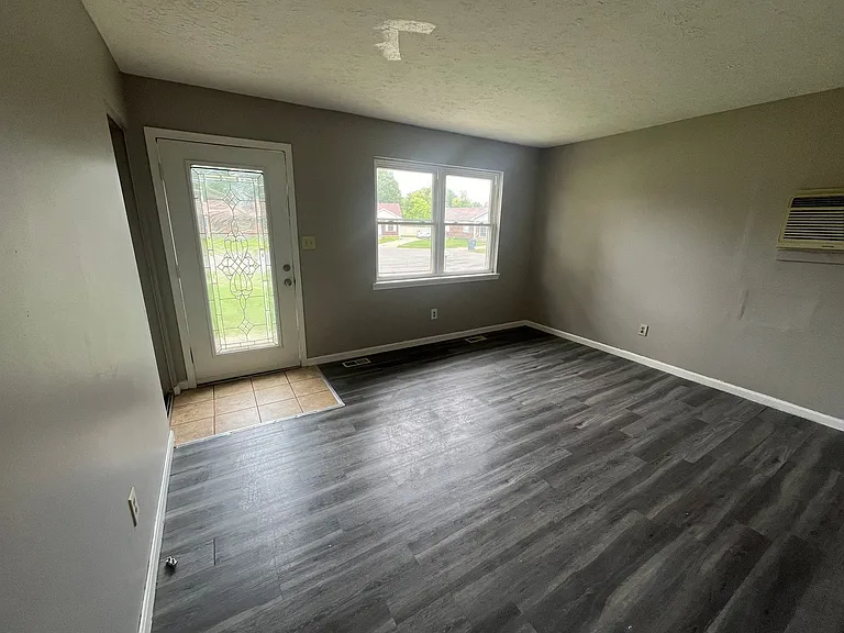 4920 Stokes Ct — Photo 12