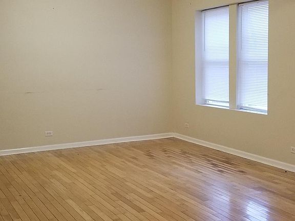 3rd image of 6318 N Richmond St APT 1A