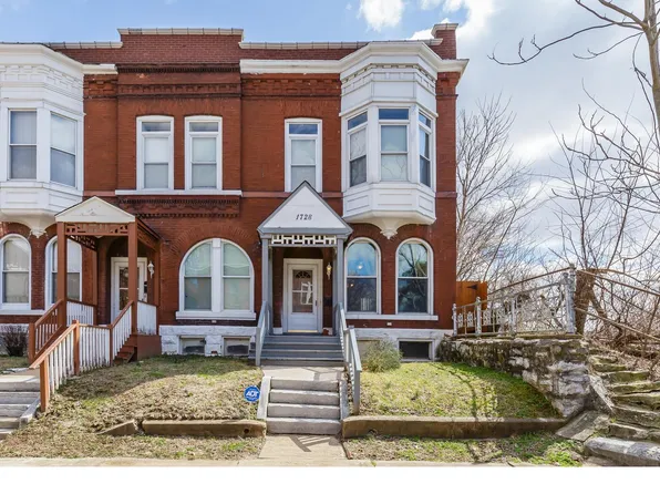 1728 Oregon Pl, Saint Louis, MO 63104