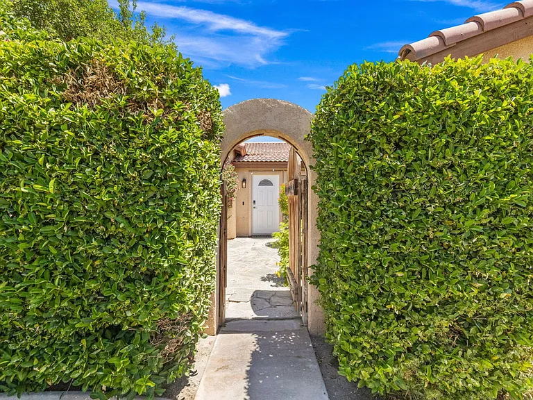 45460 Coldbrook Ln — Photo 9