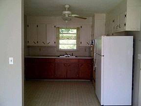 2nd image of 214 Martin Pl