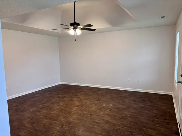 415 E Roosevelt Ave APT B, Muscle Shoals, AL 35661