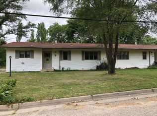 2202 SW 66th St, Topeka, KS 66619