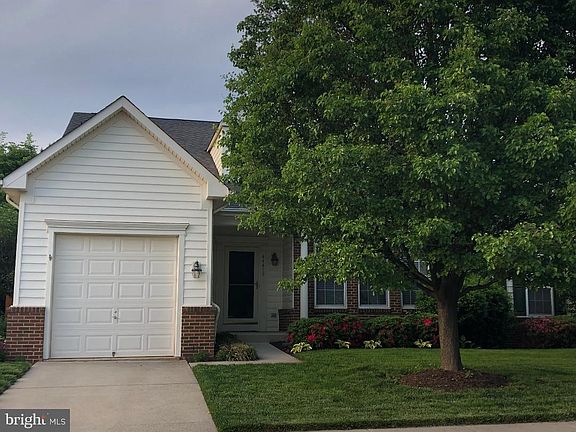 3rd image of 44476 Livonia Ter
