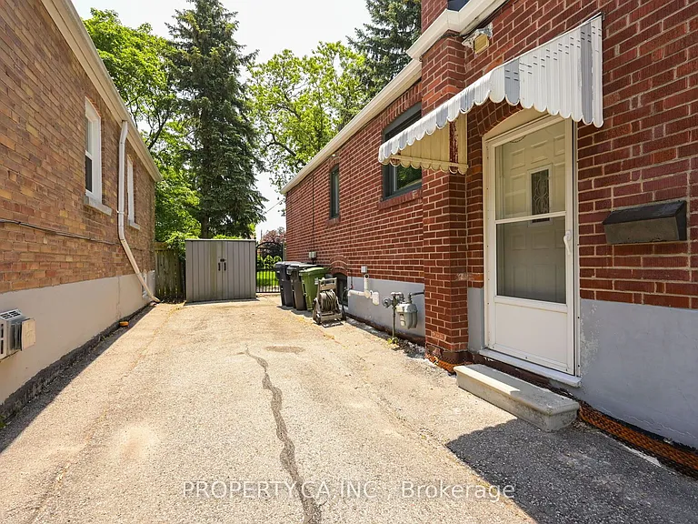17 Park St — Photo 3