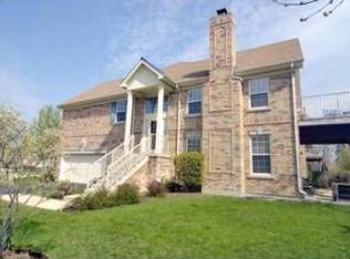 1293 Sarah Blvd, Vernon Hills, IL