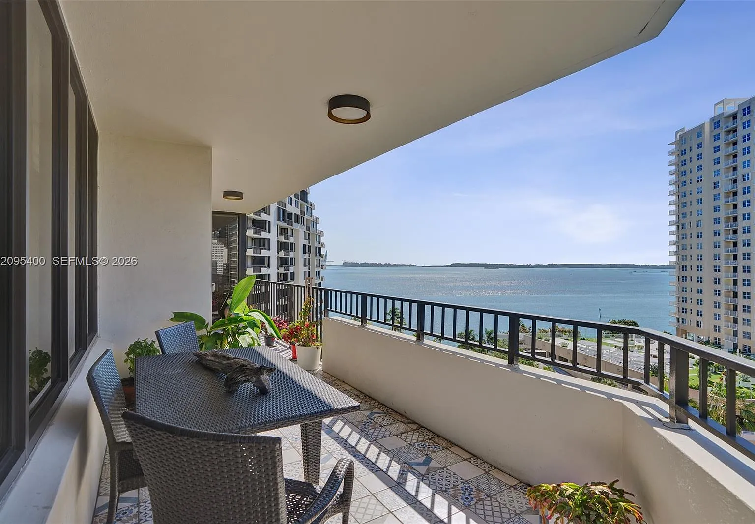 Brickell Key One Condo — Photo 1