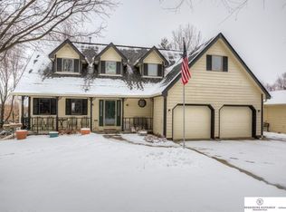 11626 N 188th Cir, Bennington, NE 68007