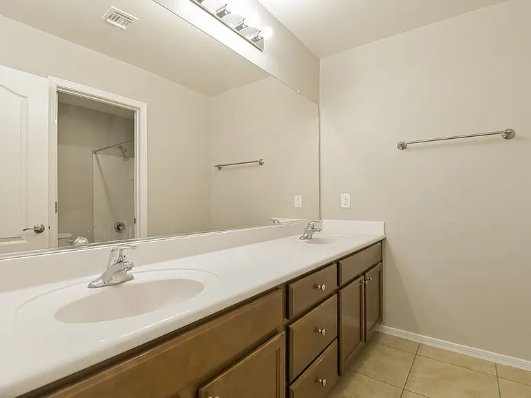 8237 W Kittiwake Ln — Photo 11