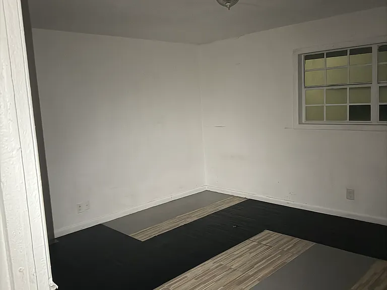 1061 Laurel Ln NW #B — Photo 7