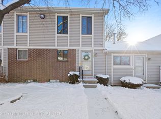 5953 Village Dr, Haslett, MI 48840