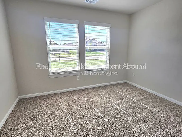7505 N 155th East Ave — Photo 4