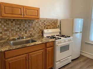 998 McLean Ave #2, Yonkers, NY 10704