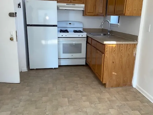 (undisclosed Address), Maspeth, NY 11378