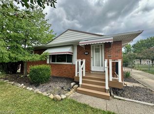 1274 Maple Dr, Parma, OH 44134