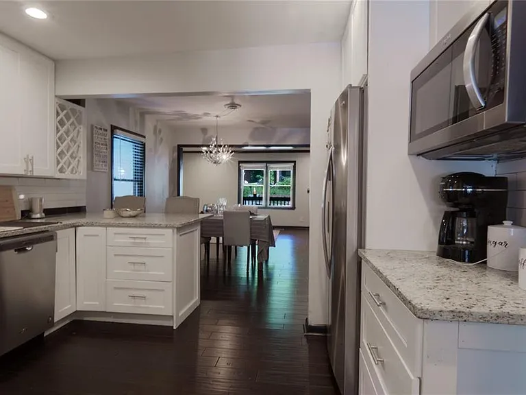 685 Cedar Ave NW — Photo 16