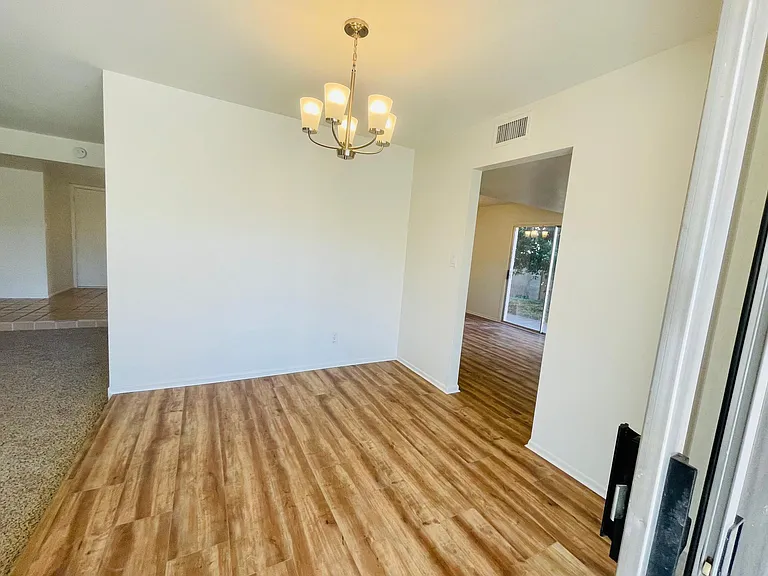 5141 E Blanche Dr — Photo 15