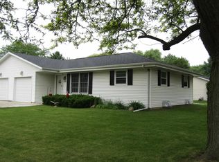 3519 Lamancha Dr, Janesville, WI 53546