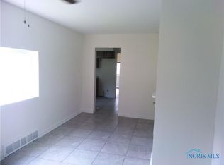 5924 Murnen Rd, Toledo, OH 43623