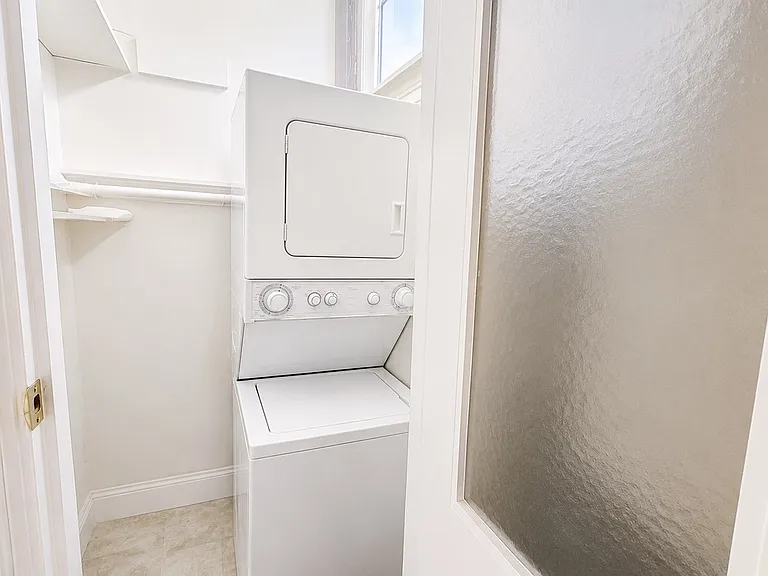 239 Vine St #8 — Photo 7