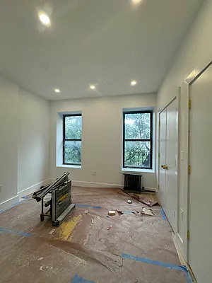 Rented by Oxford Property Group | media 19