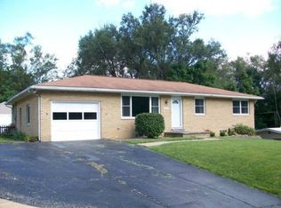 412 Arnold Rd, East Peoria, IL 61611