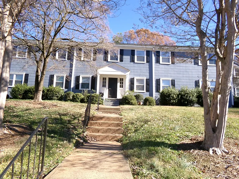 2507B Miller Park Cir — Photo 2