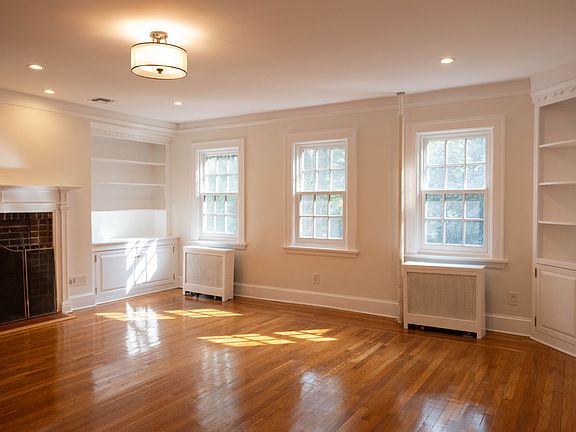2nd image of 166 Burns St #2