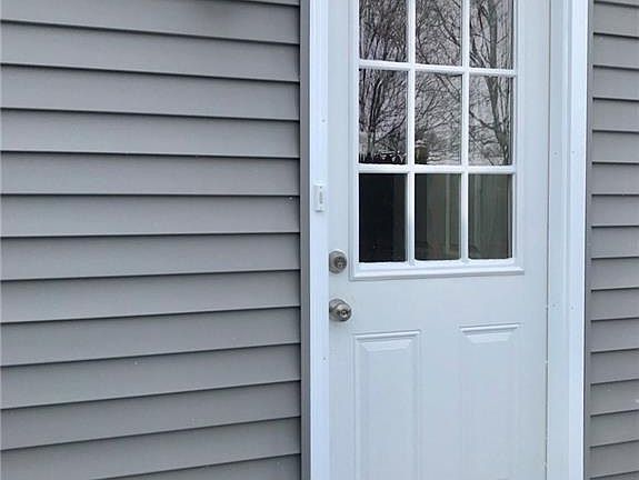 3rd image of 4812 Chapman Pkwy