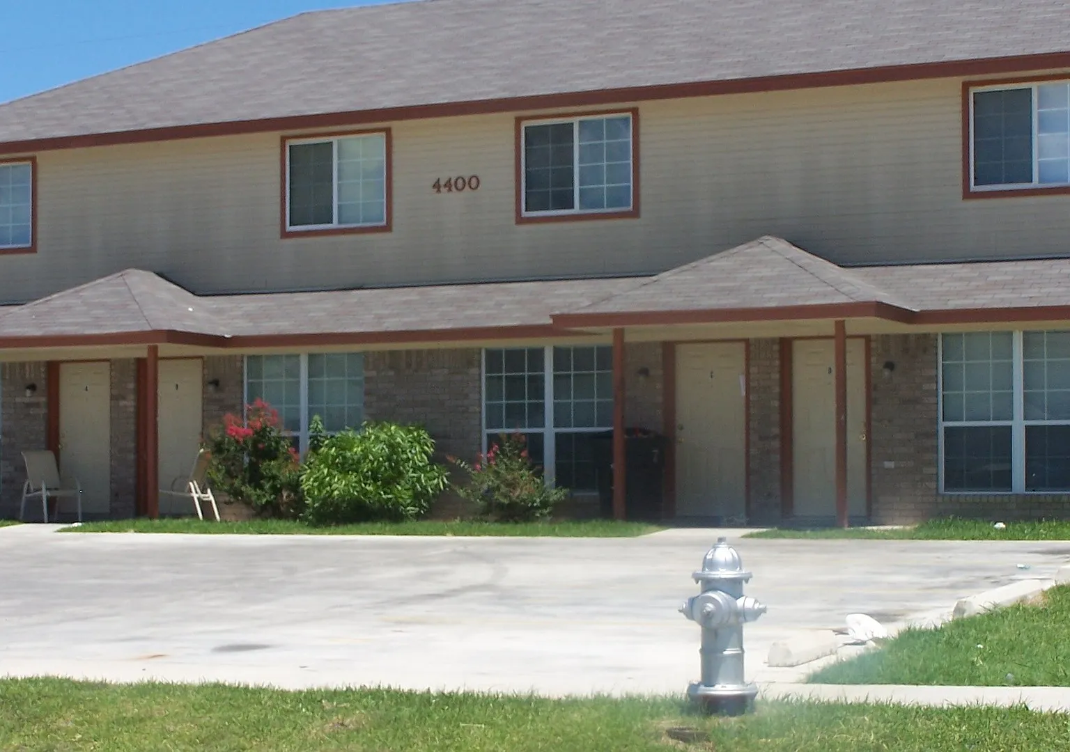 4400 Alan Kent — Photo 1