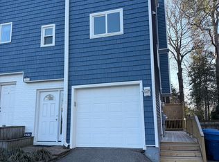 417 34th St, Virginia Beach, VA 23451