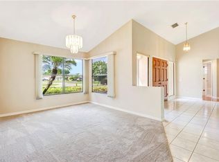 4560 E Alhambra Cir, Naples, FL 34103