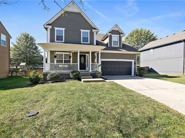 610 S Adams St, Raymore, MO 64083