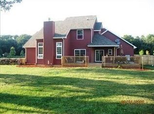 240 Northwind Dr, Valparaiso, IN 46385