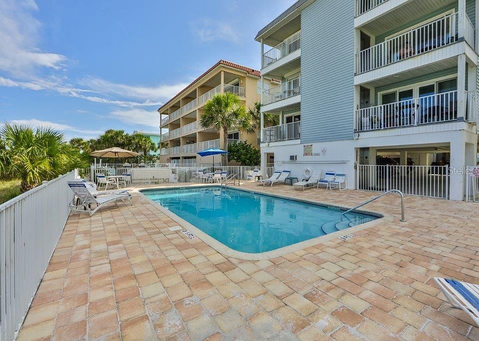 1904 Gulf Blvd APT L, Indian Rocks Beach, FL 33785 | Zillow