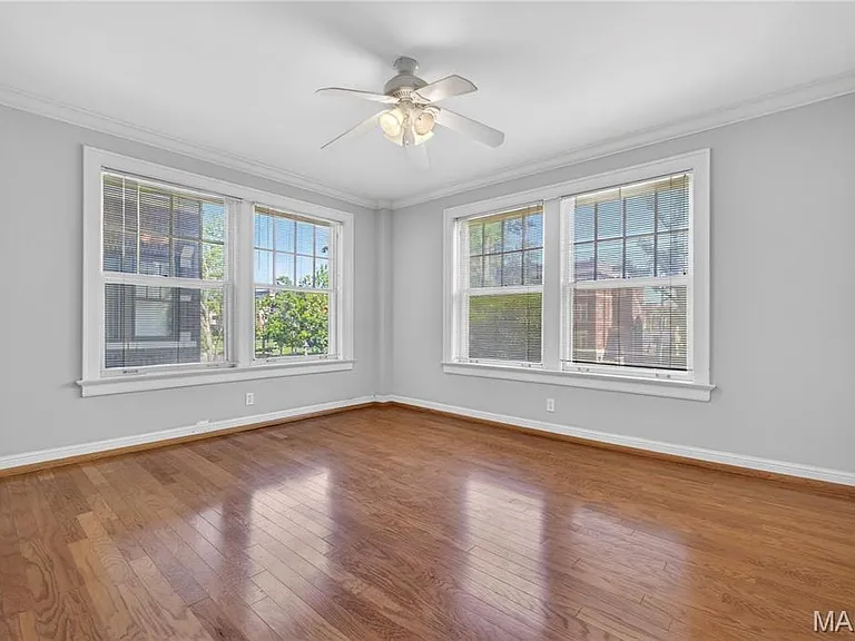 5510 Waterman Blvd #202 — Photo 28
