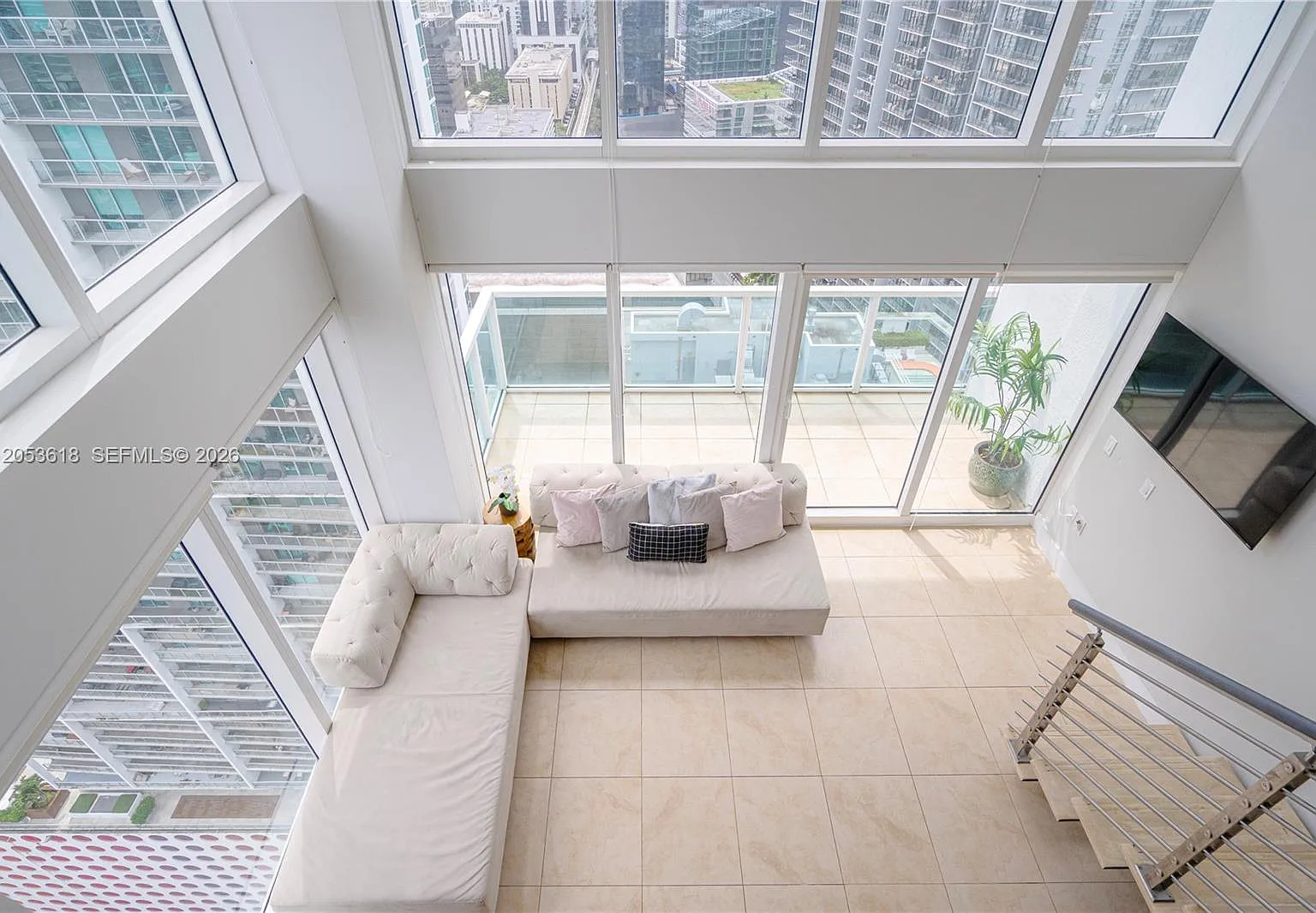 Brickell On The River S T — Photo 1