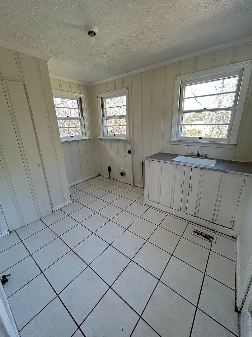 9 Azalea St SE photo 1