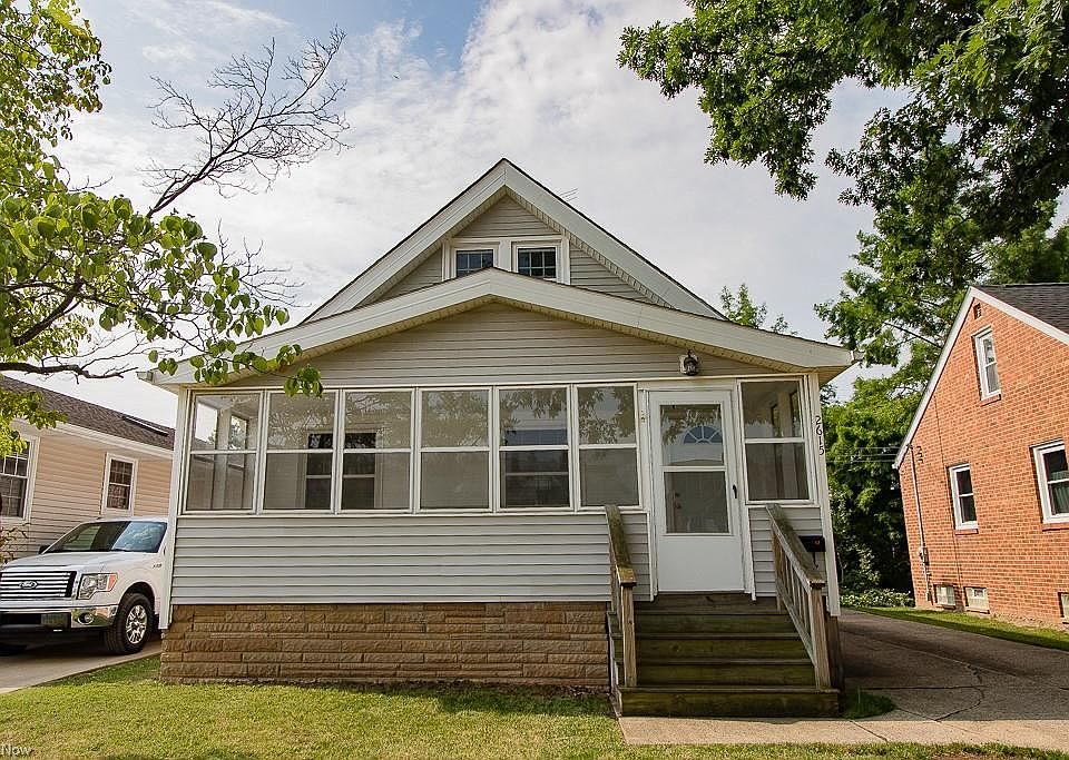 1st image of 2615 Grovewood Ave