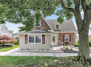110 Grove St, Stratford, CT 06615