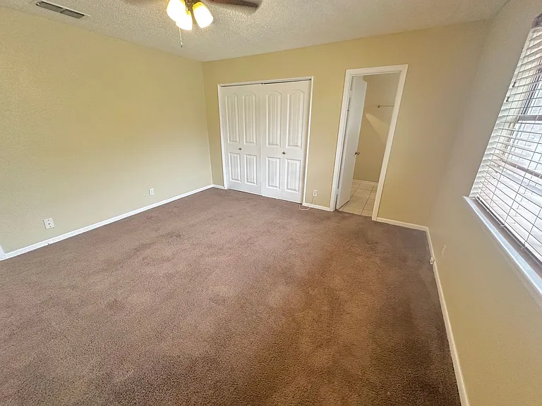 214 Timberline St — Photo 12