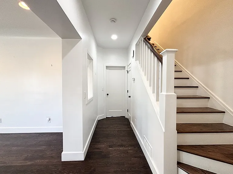 77 E Hillside Ave #1 — Photo 4