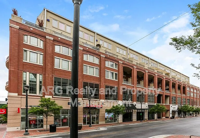 265 18th St NW #2432 — Photo 8