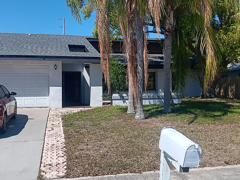 8371 Broken Willow Ln — Photo 3