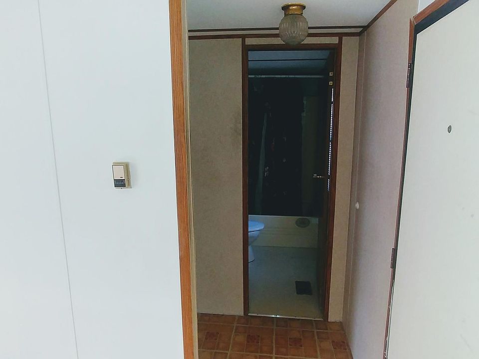 1st image of 112 Side Run Dr