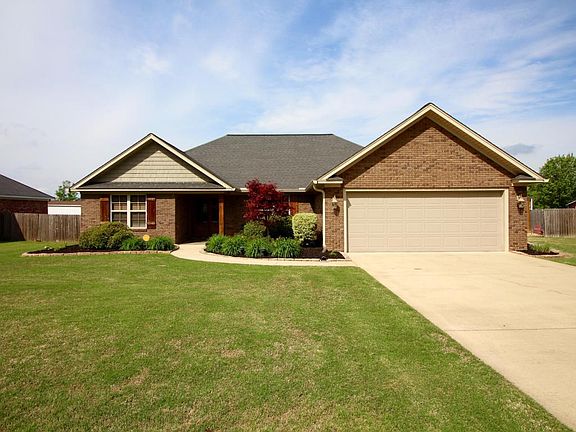 3rd image of 365 Cheryl Dr