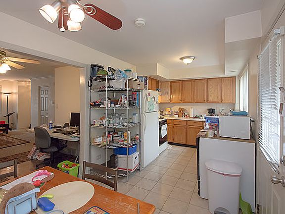 5th image of 5833 N Paulina St Unit C
