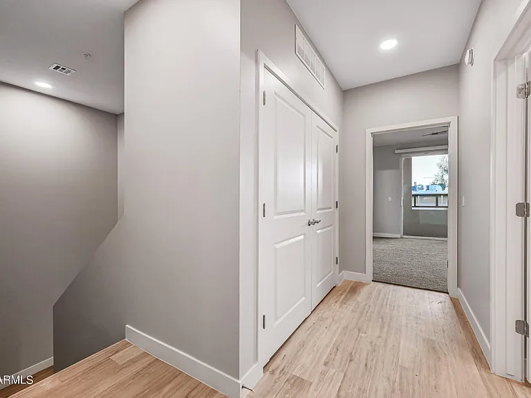 1023 W 5th St #1018 — Photo 16