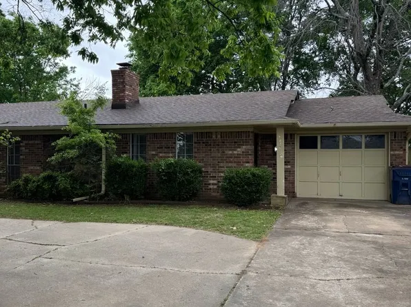 4724 Skywood Dr, Fort Smith, AR 72904