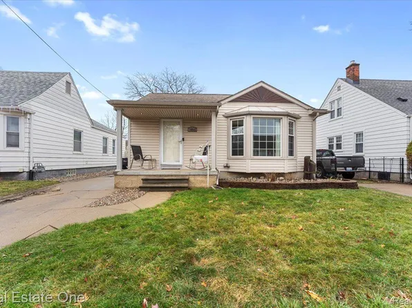 14845 Russell Ave, Allen Park, MI 48101
